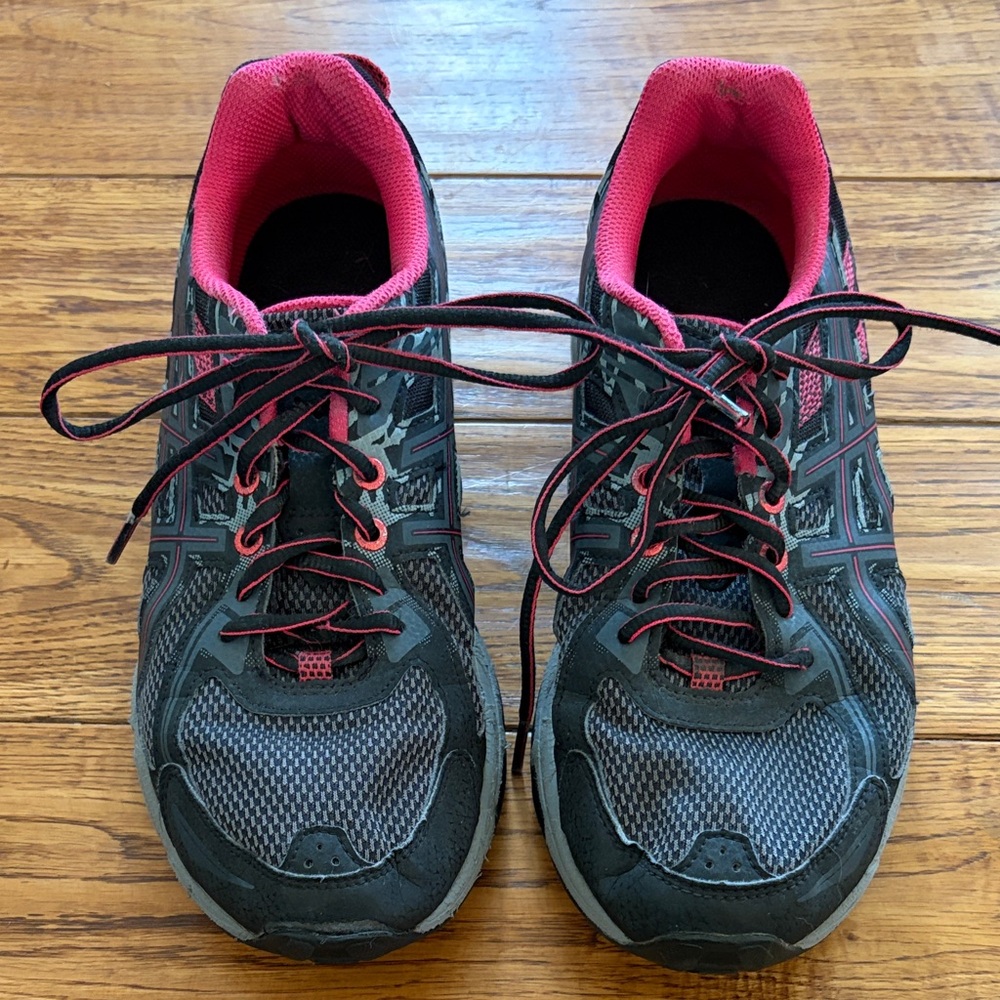 Asics Women's Black and Pink Athletic Running Shoes